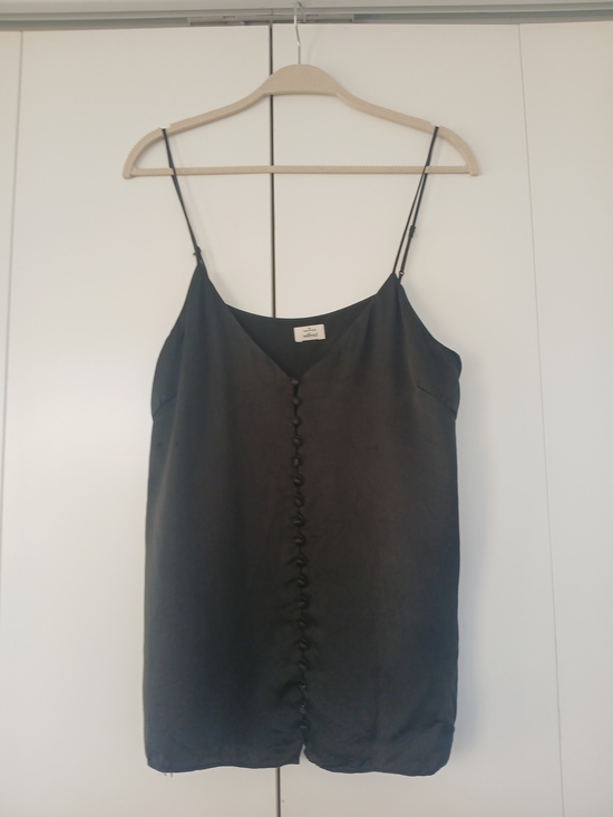 Wilfred Tops - Wilfred Black Satin Button-Front Cami